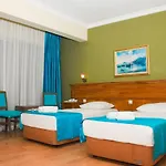 فندق Sun Beach غومْبيت