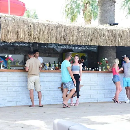 Sun Beach * גומבט