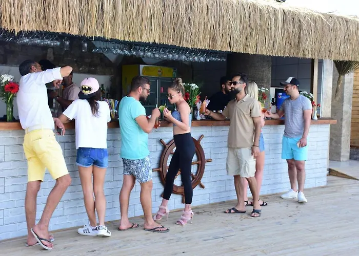 מלון Sun Beach *